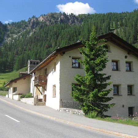 Ferienwohnung Jalet Tschierv Екстер'єр фото