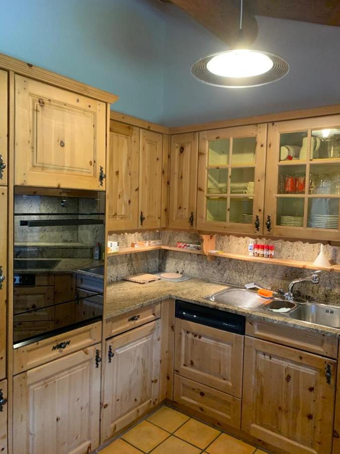 Ferienwohnung Jalet Tschierv Екстер'єр фото