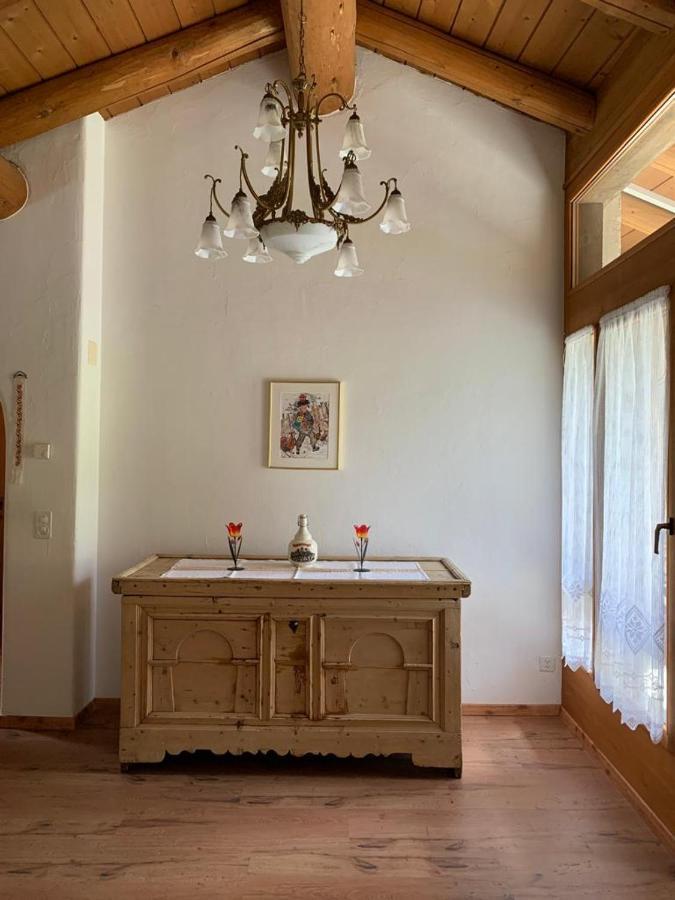 Ferienwohnung Jalet Tschierv Екстер'єр фото